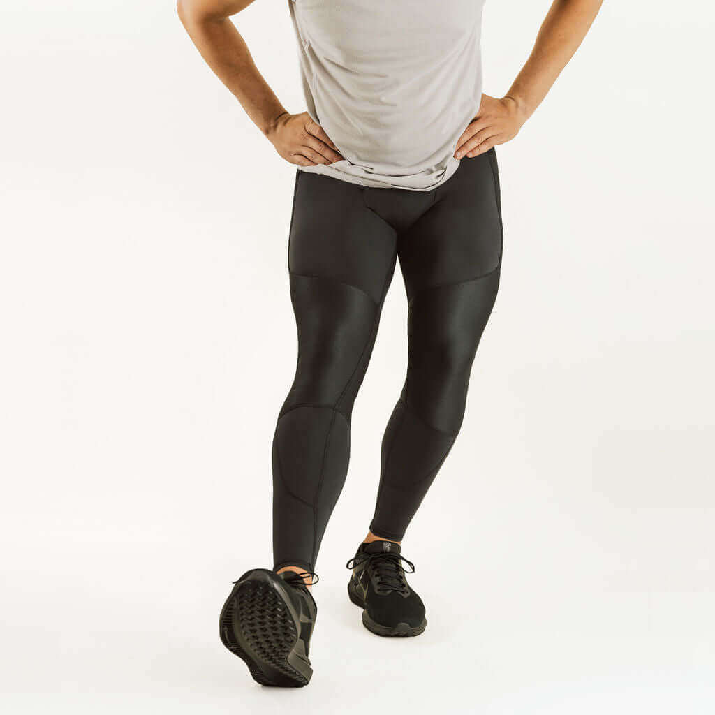Men's knee support compression pants, dark fit with cushioned knee panels